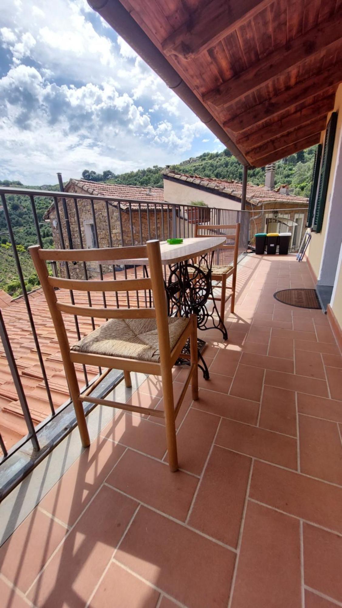 Il Nido Del Viaggiatore Vallebona Extérieur photo